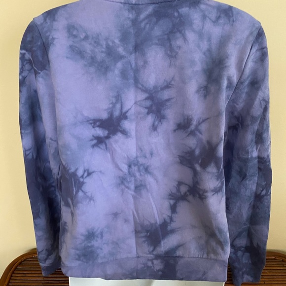 Pink sweatshirt - Picture 2 of 3